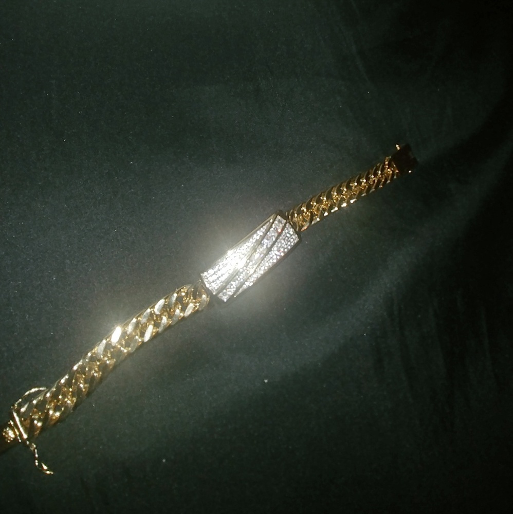 Braclet